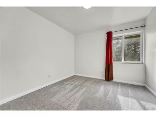 Photo #5: 7421555 Listing