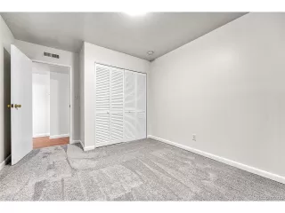 Photo #6: 7421555 Listing