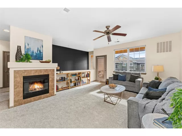 MLS: 7422312 Condo For Sale