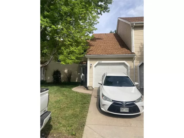 MLS: 7423236 Condo For Sale