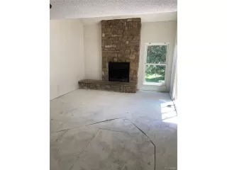 Photo #2: 7423236 Listing