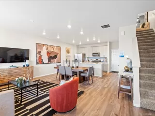 Photo #3: 7424518 Listing