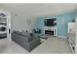 Photo #5: 7426549 Listing 