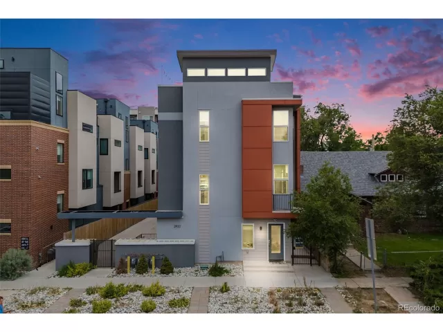 MLS: 7426768 Condo For Sale