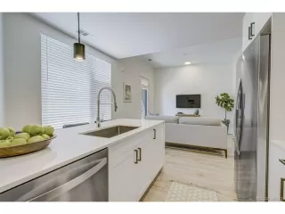 Photo #3: 7426927 Listing 