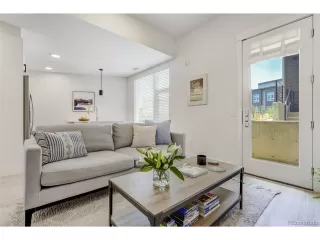 Photo #5: 7426927 Listing 
