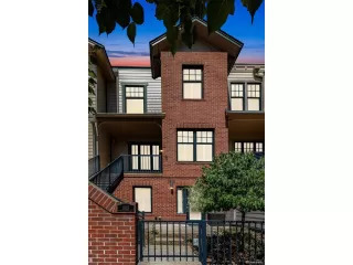 Photo #2: 7430086 Listing 