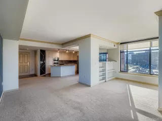 Photo #5: 7432870 Listing