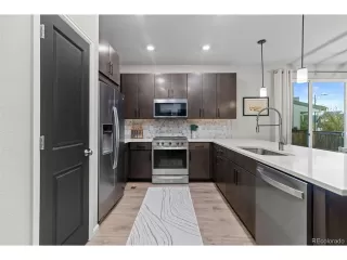 Photo #4: 7434365 Listing