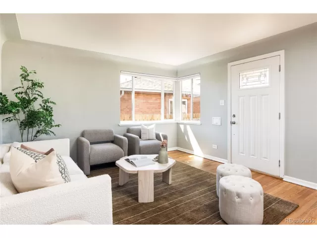 MLS: 7435283 Condo For Sale