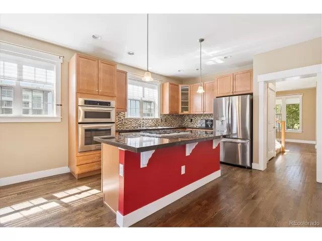 MLS: 7436959 Condo For Sale