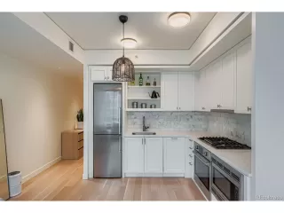 Photo #3: 7437121 Listing