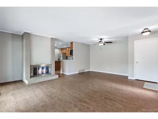 Photo #4: 7438698 Listing