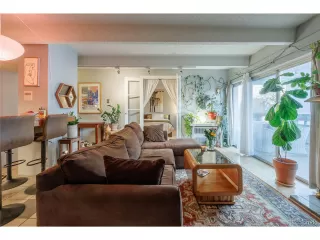 Photo #2: 7440922 Listing