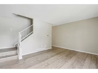 Photo #3: 7442963 Listing