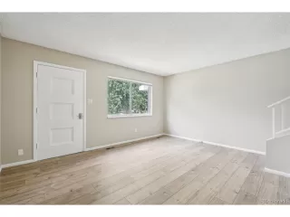 Photo #4: 7442963 Listing