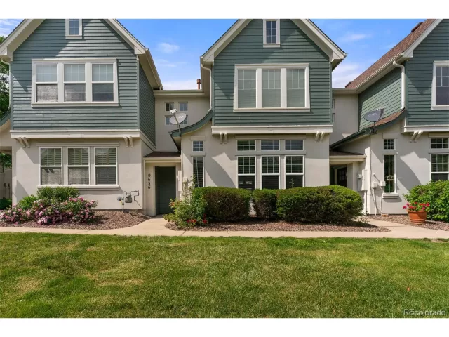 MLS: 7445481 Condo For Sale