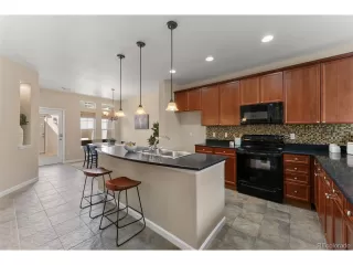 Photo #5: 7445481 Listing