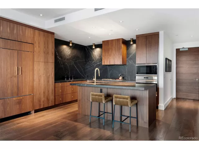 MLS: 7446430 Condo For Sale