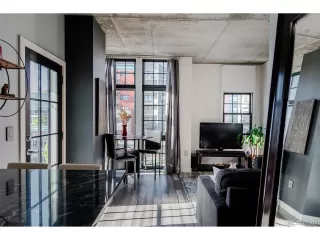 Photo #3: 7447061 Listing