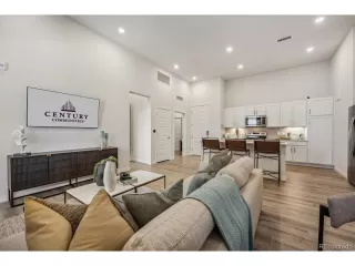 Photo #4: 7457614 Listing