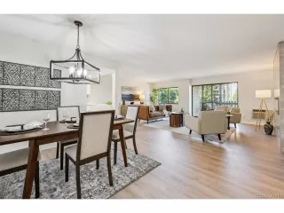 Photo #5: 7457851 Listing 