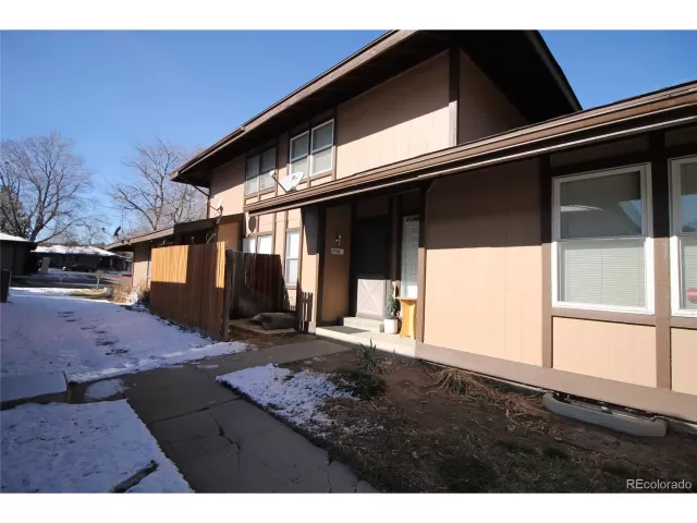 MLS: 7459266 Condo For Sale