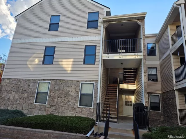 MLS: 7460160 Condo For Sale