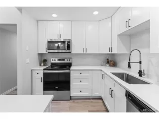 Photo #2: 7476912 Listing