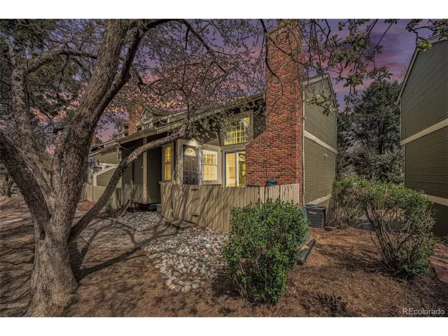 MLS: 7485722 Condo For Sale