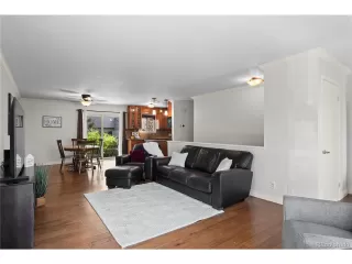 Photo #4: 7487936 Listing 