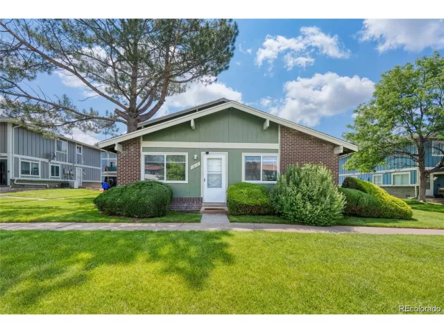 MLS: 7493534 Condo For Sale