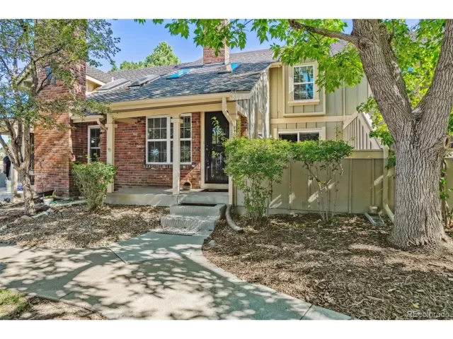 MLS: 7498850 Condo For Sale