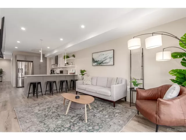 MLS: 7498866 Condo For Sale