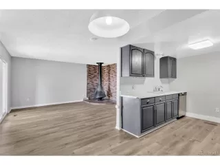 Photo #2: 7499896 Listing