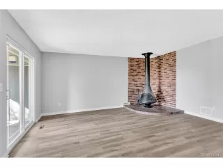 Photo #5: 7499896 Listing