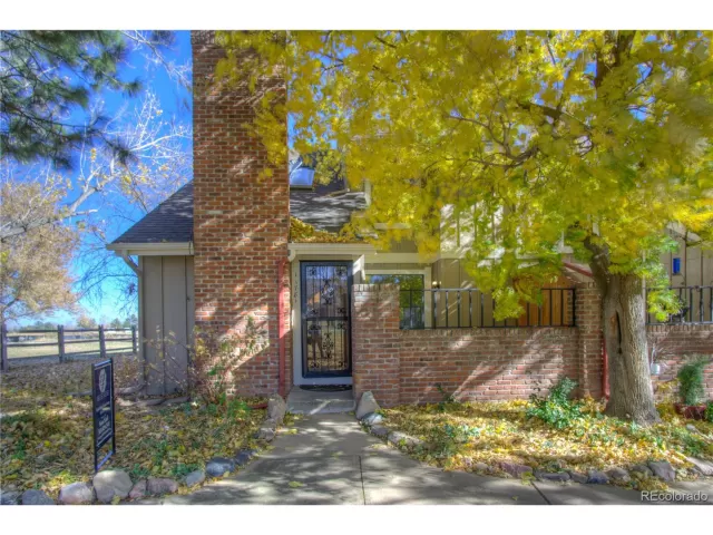 MLS: 7500176 Condo For Sale