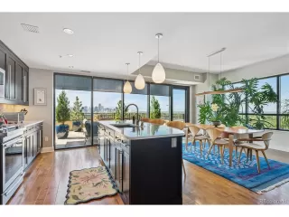 Photo #2: 7503370 Listing