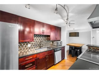 Photo #6: 7505851 Listing