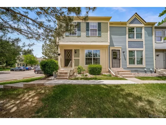 MLS: 7509690 Condo For Sale