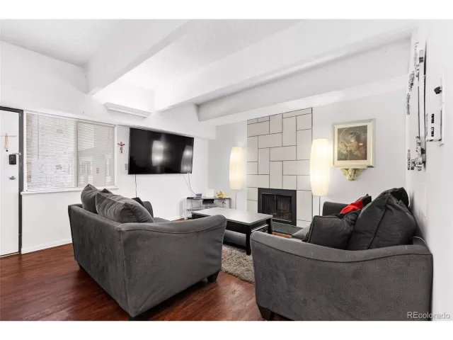 MLS: 7515017 Condo For Sale