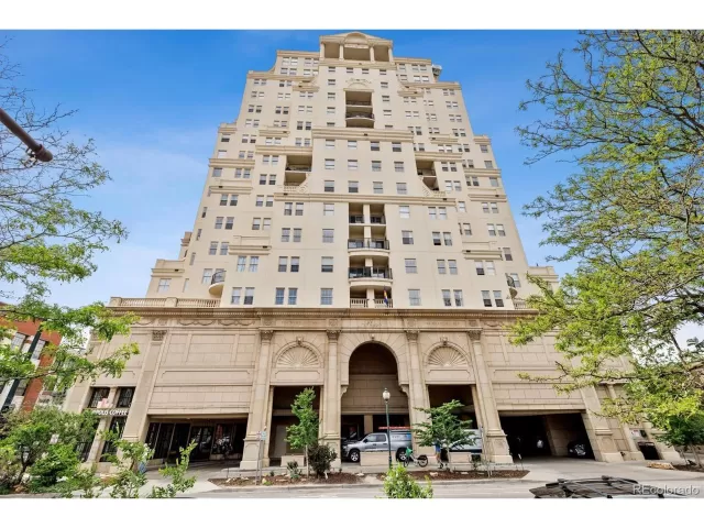 MLS: 7517082 Condo For Sale