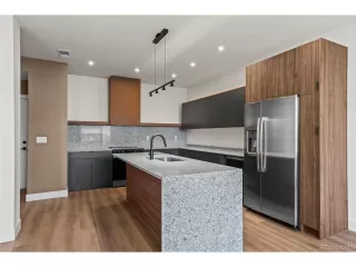 Photo #6: 7520415 Listing