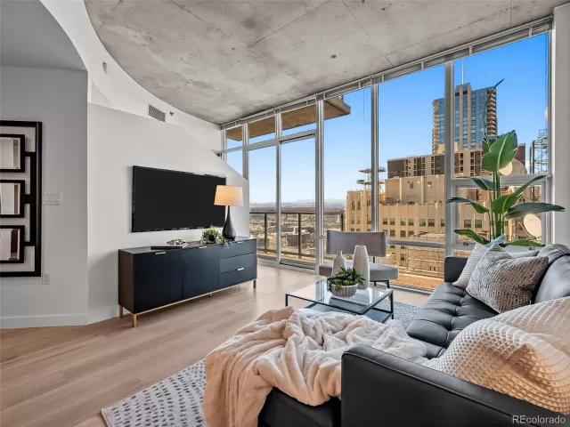 MLS: 7524075 Condo For Sale