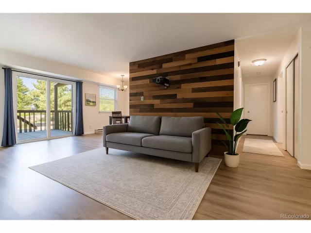 MLS: 7526159 Condo For Sale