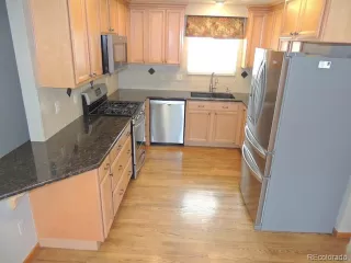 Photo #4: 7527101 Listing