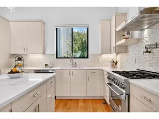 Photo #5: 7546028 Listing 