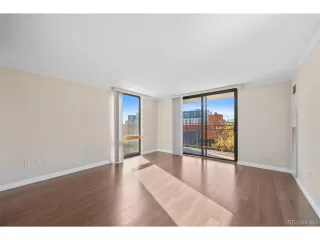 Photo #2: 7549700 Listing