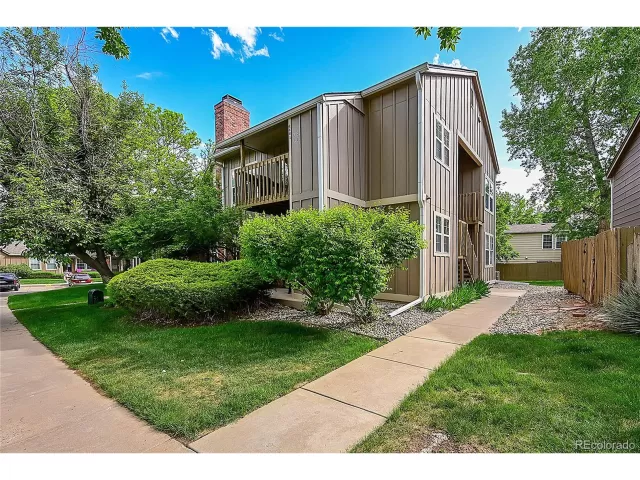 MLS: 7550101 Condo For Sale