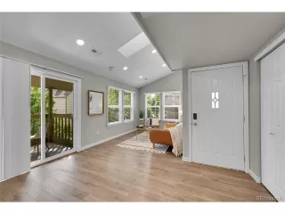 Photo #4: 7550101 Listing